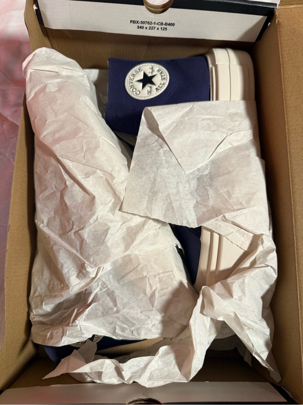 New! Women’s High-Top Converse Canvas Sneaker in Blue and White - Picture 5 of 6